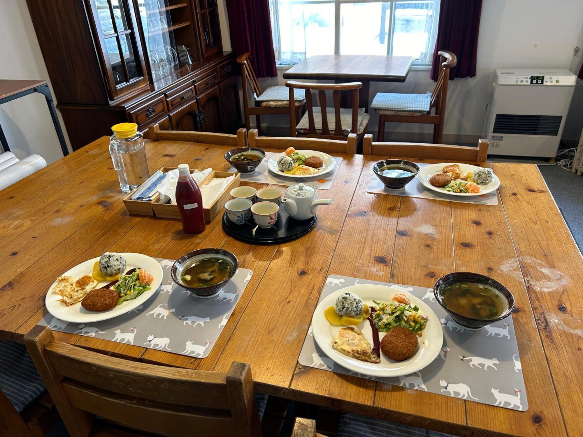 Hakuba Snow Fox Bed & Breakfast Exterior photo